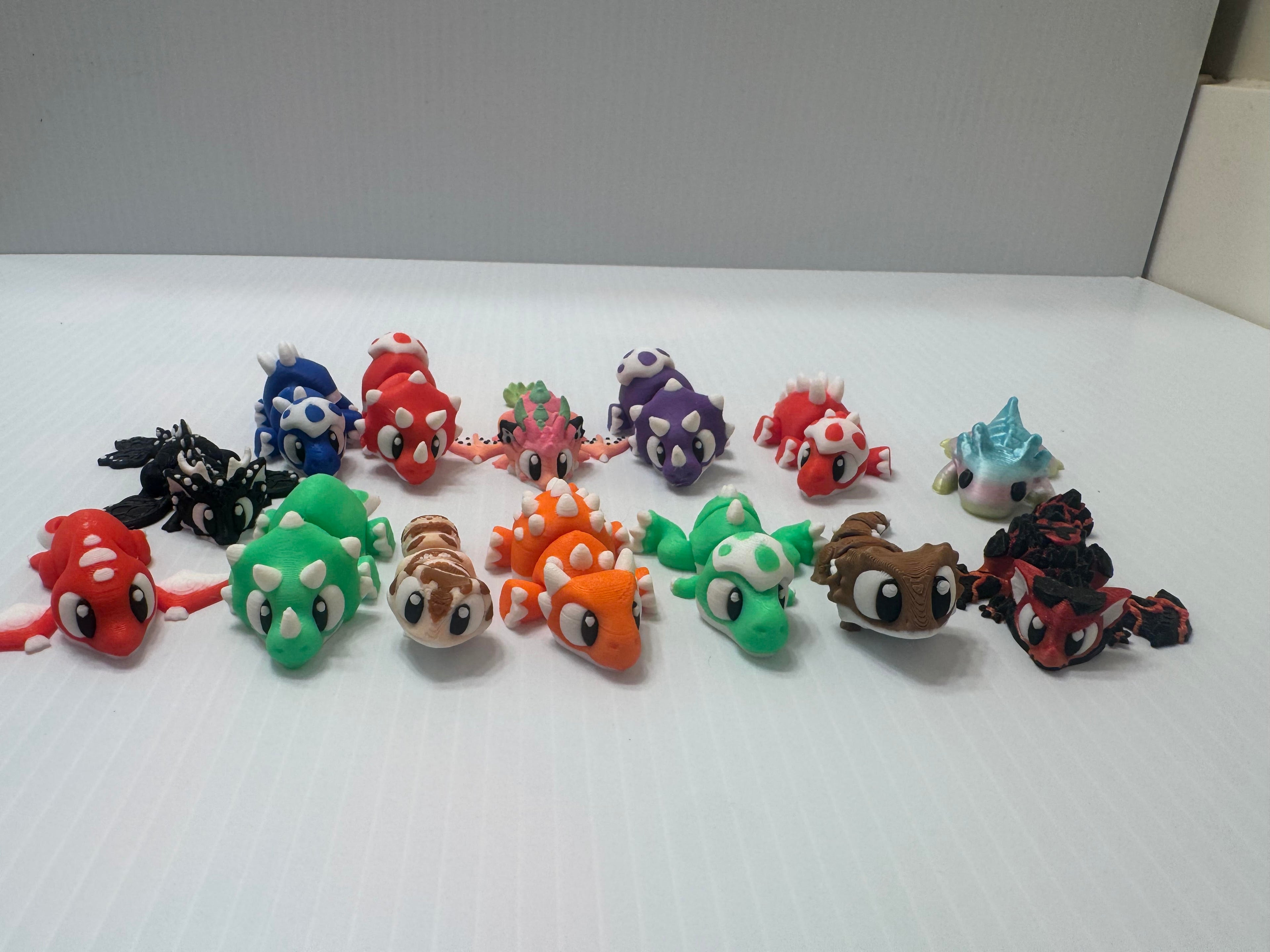 Fantasy Collection Dragons and Geicos (10 Piece Assorted Bag)